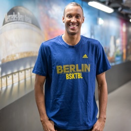 adidas TShirt Streetwear blau Gr. 176