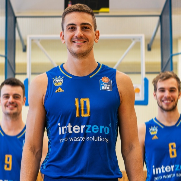 Adidas trikot new arrivals mit eigenem namen
